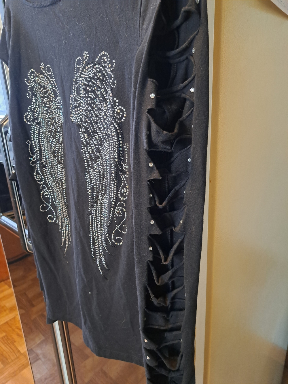 Zenana Outfitters Black V-Neck Long Sleeve Top